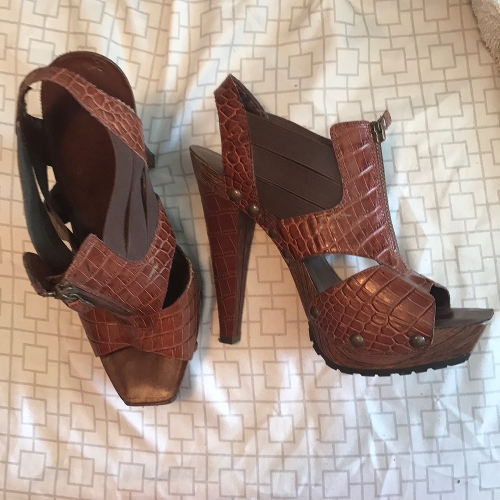 Unique heels